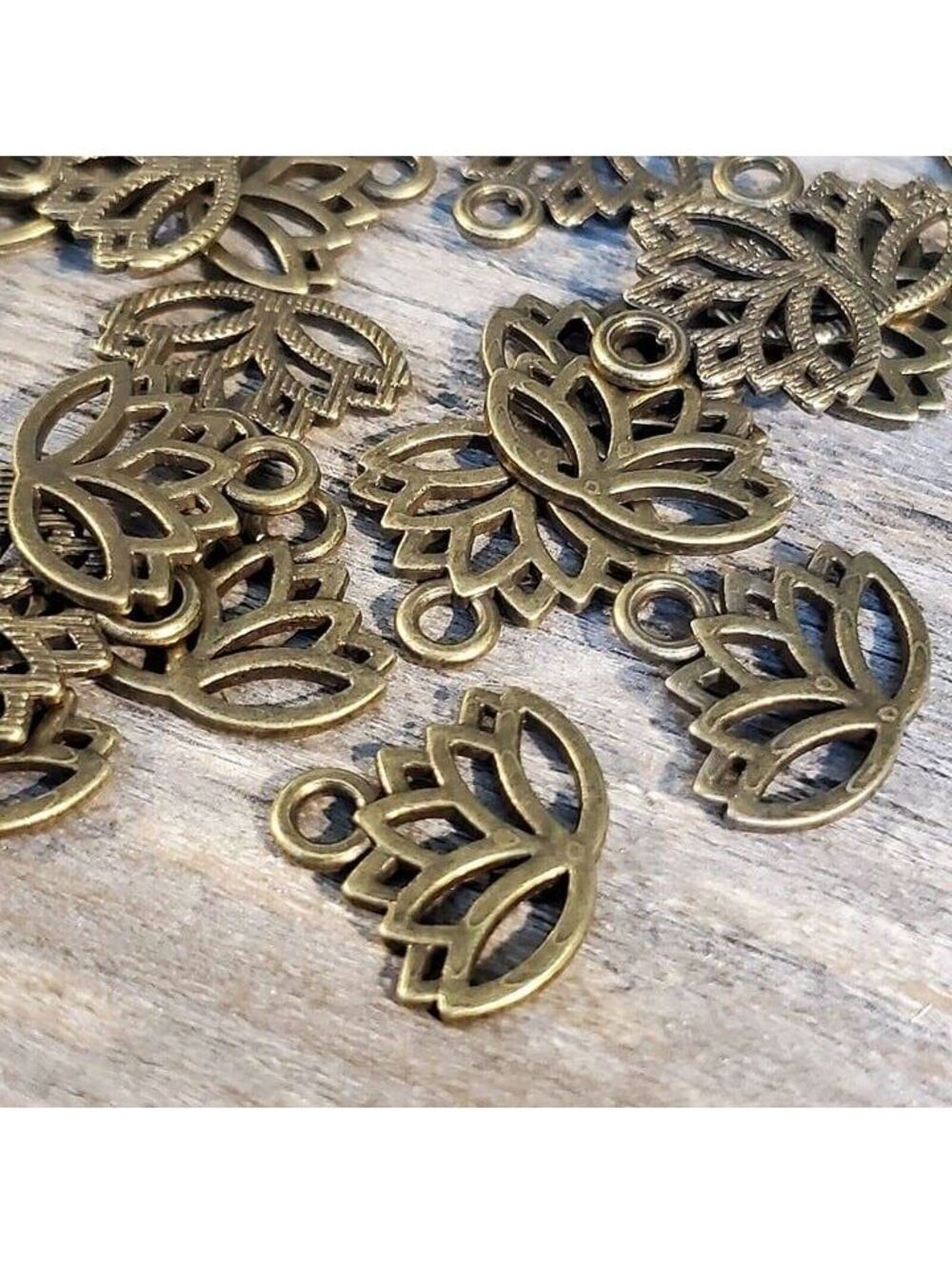 Antique Bronze Open Lotus Flower Zen Garden Yoga 15x17mm Charms Pendants 10 pcs